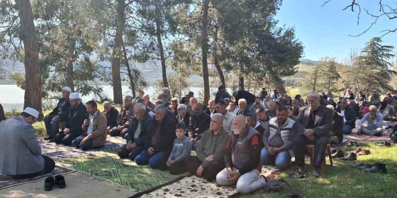 Yağmurun ardından şükür duası