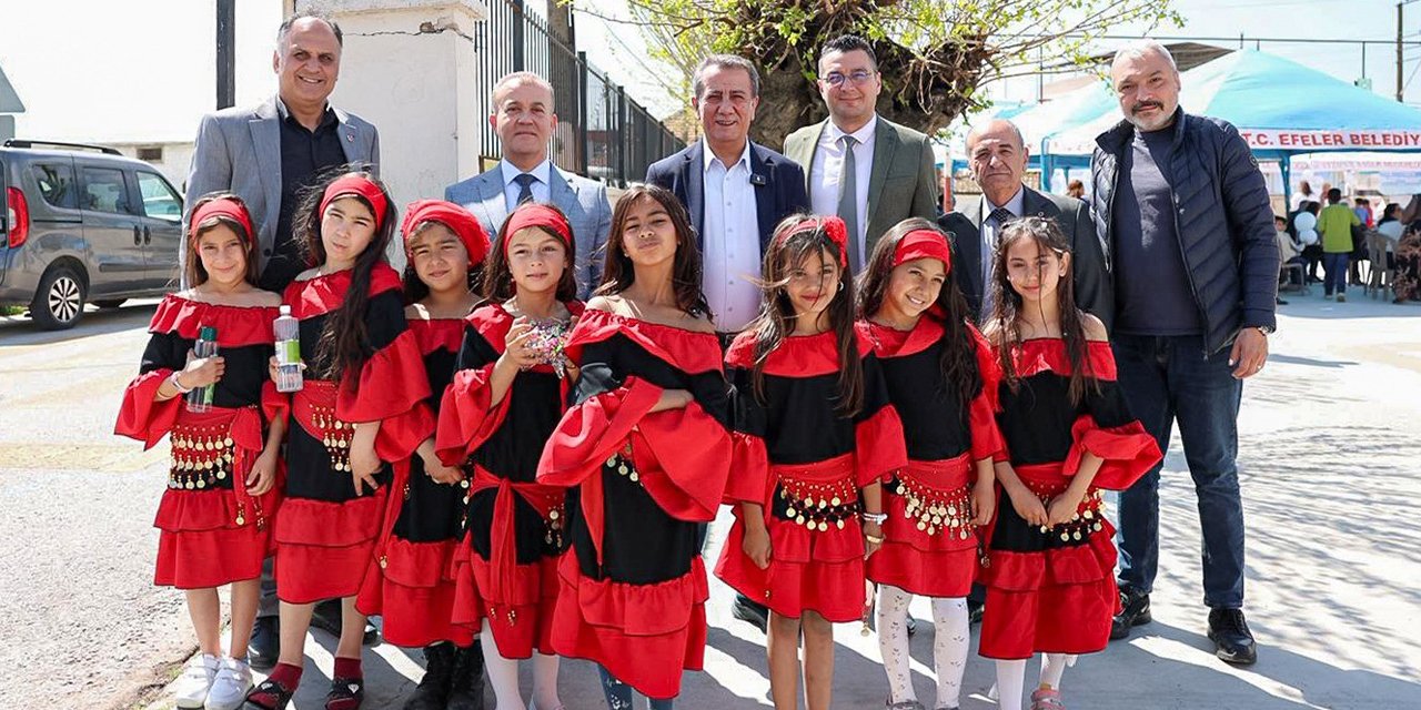 Efeler’de Dünya Romanlar Günü coşkuyla kutlandı