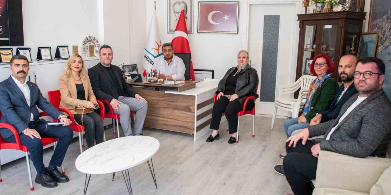 Kuşadası Belediyesi Başkan Vekili Demirtaş, Güzelçamlı Mahallesi’nde vatandaşlarla buluştu