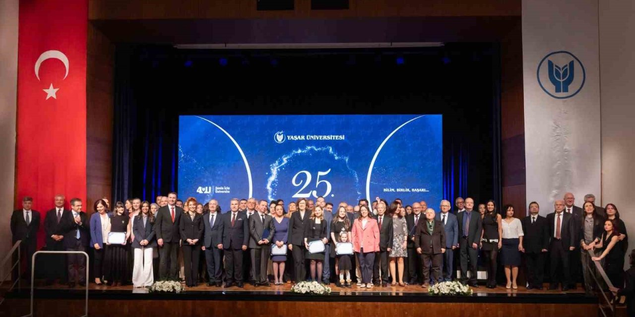 Yaşar Üniversitesi’nde 25’nci yıl gururu