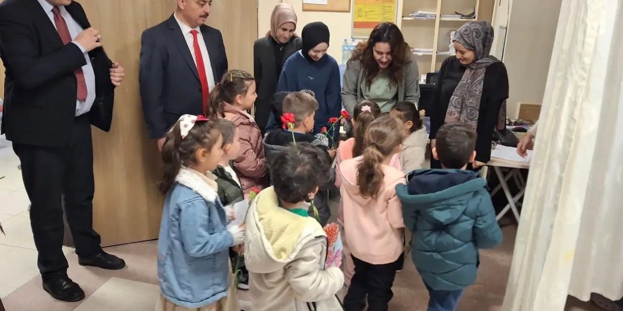 Sağlık çalışanlarını onurlandıran etkinlik