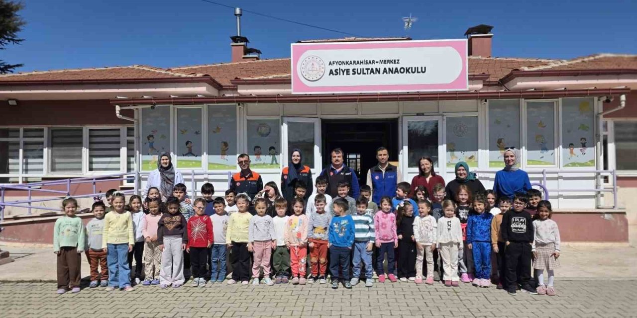 Anaokulu ve ilkokul öğrencilerine yönelik afet farkındalık eğitimi