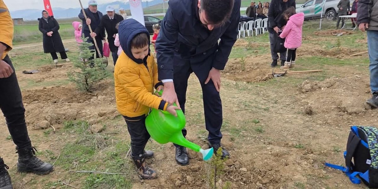 Sandıklı’da ‘Türkiye’nin gücü orman’ etkinliği
