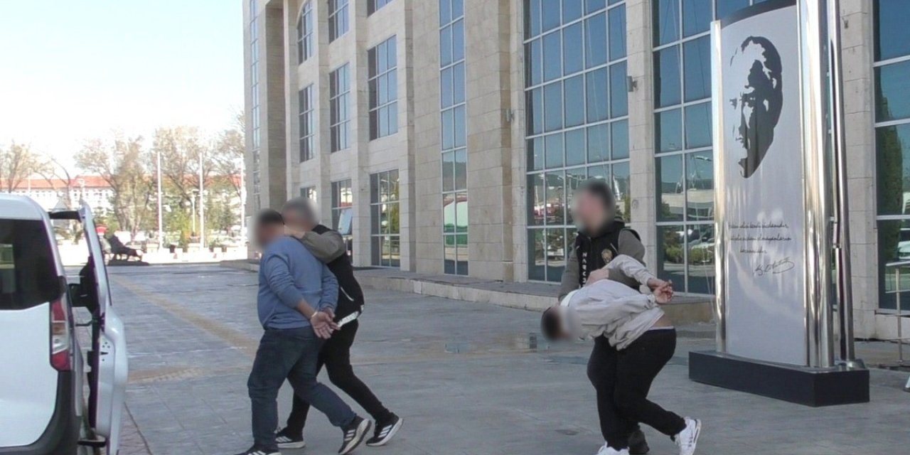 Uşak’ta uyuşturucu operasyonu: 3 tutuklama