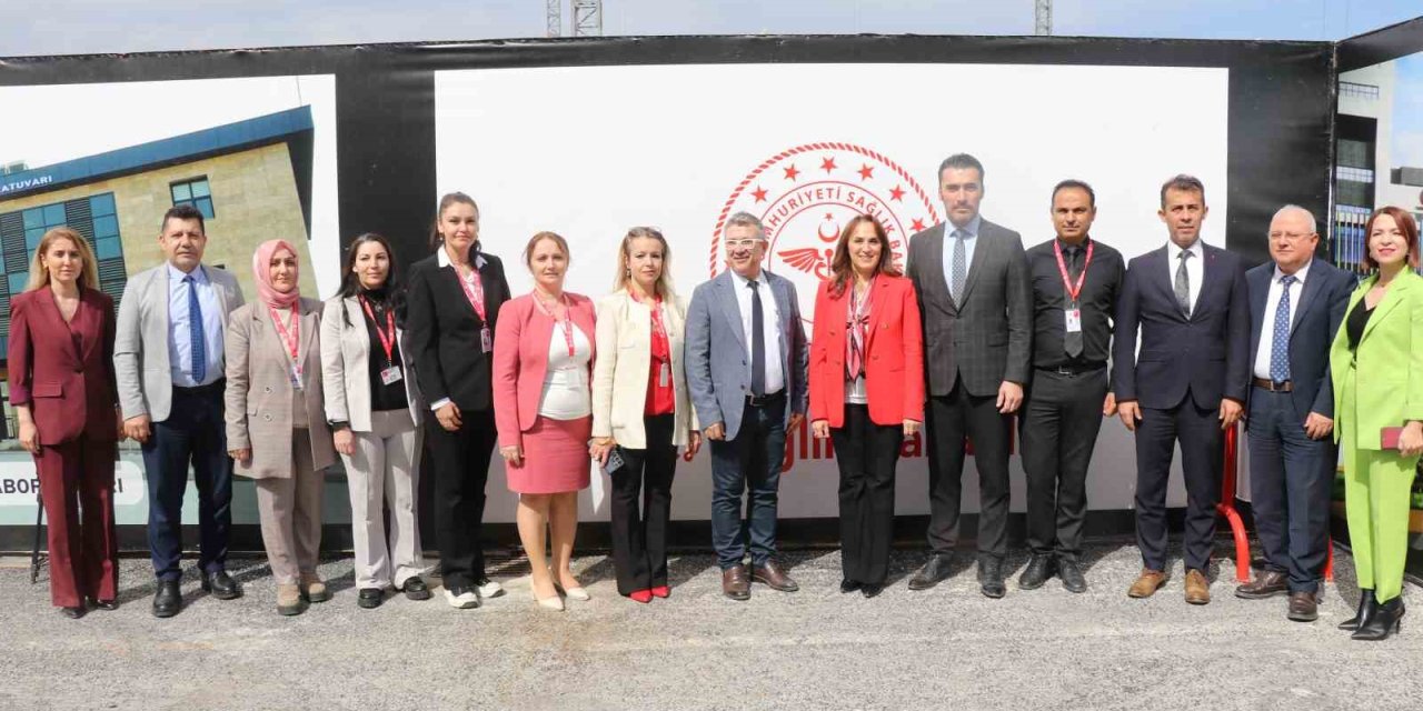 Denizli’de 500 yataklı Acil Durum Hastanesi hizmete girdi