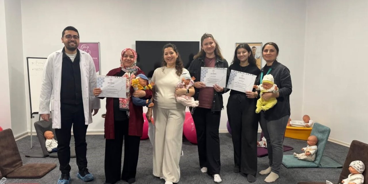 Nazilli’de anne adaylarına ’bilinçli gebelik’ eğitimi