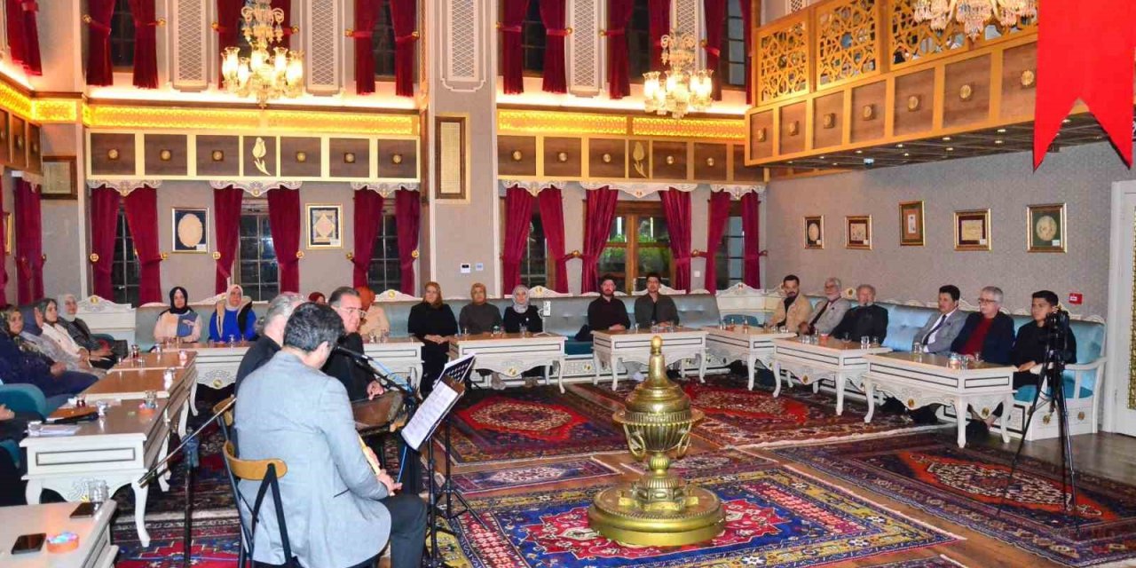 Mevlana’nın sessizliği Manisa’da yankılandı