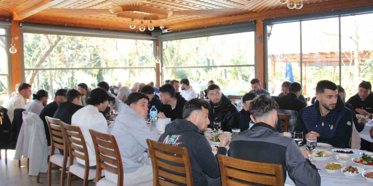 Muğlaspor’a Karaman deplasmanı öncesi moral kahvaltısı