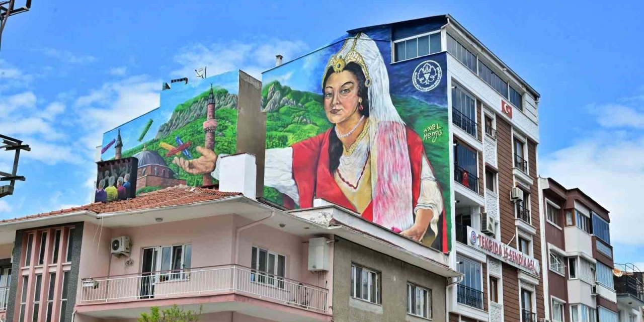 Manisa’nın sokakları sanatla renkleniyor