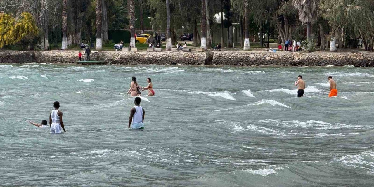 Muğla’da deniz sezonu erken açıldı