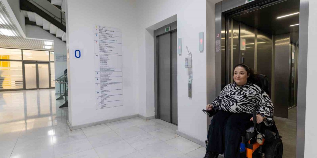 İzmir Ticaret Odası’na "kırmızı bayrak" gururu