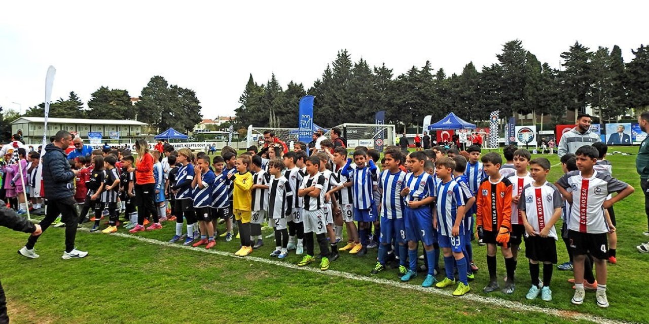 Çeşme’de U9 Futbol Festivali Coşkusu