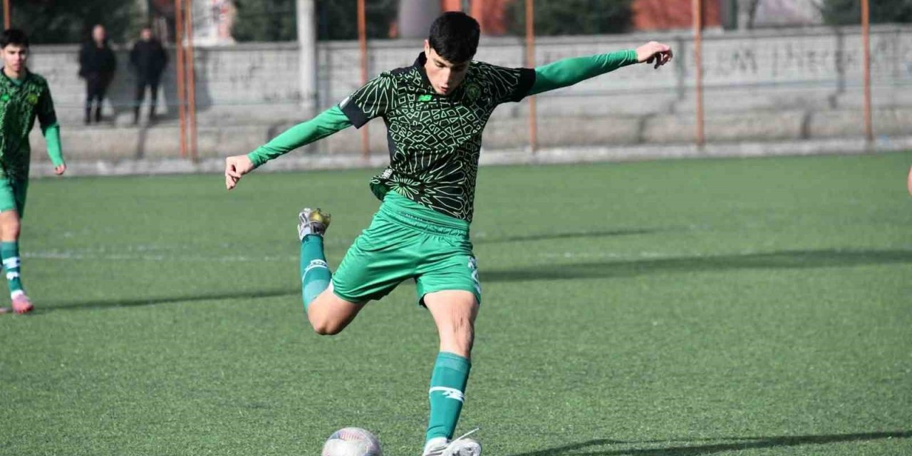 Denizli’de yetişti Konya’da gol kralı oldu