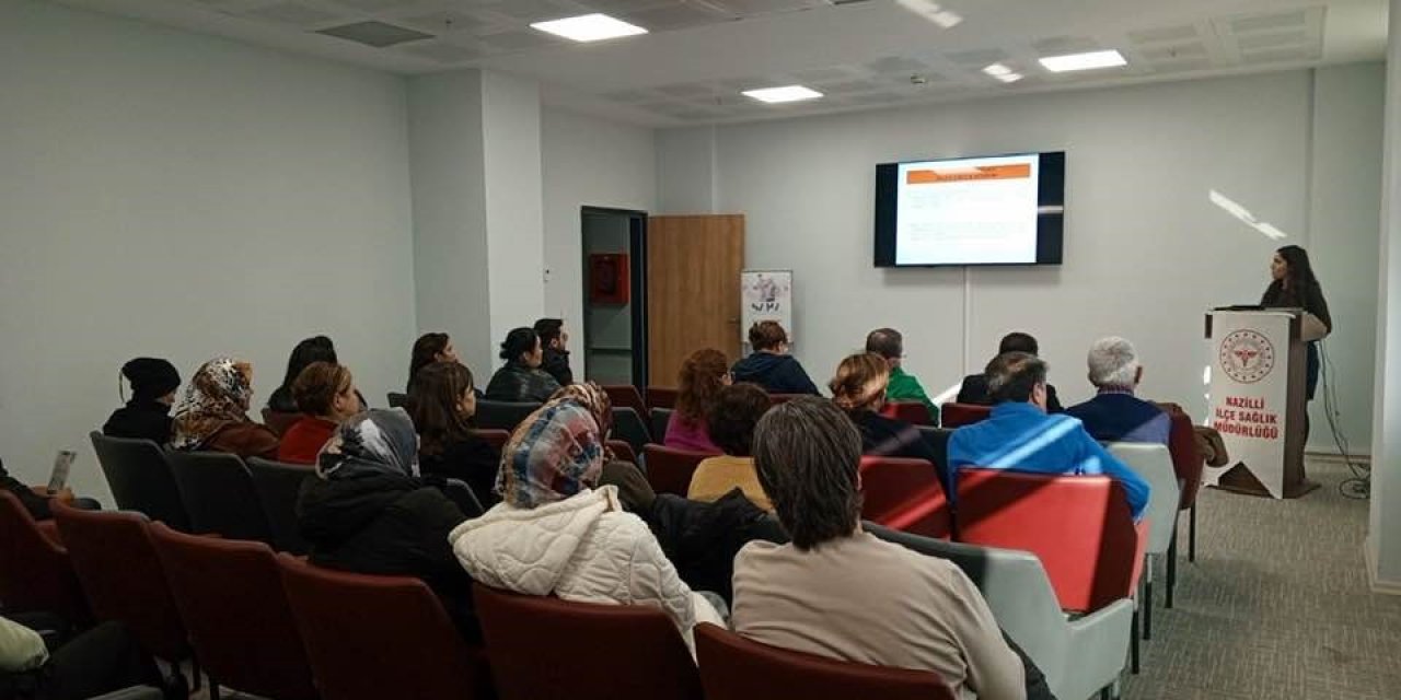 Aydın’da vatandaşlara koruyucu aile eğitimi