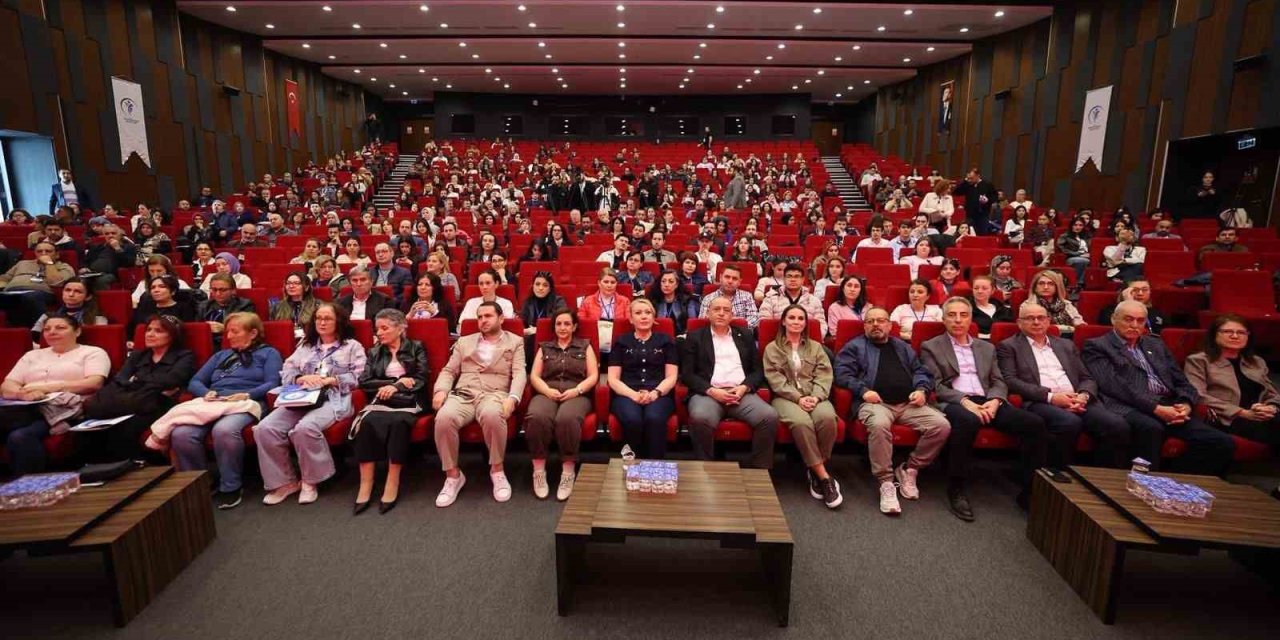 Merkezefendi Belediyesi MBLab Ai eğitimleriyle gençleri yapay zekanın geleceğine hazırlıyor