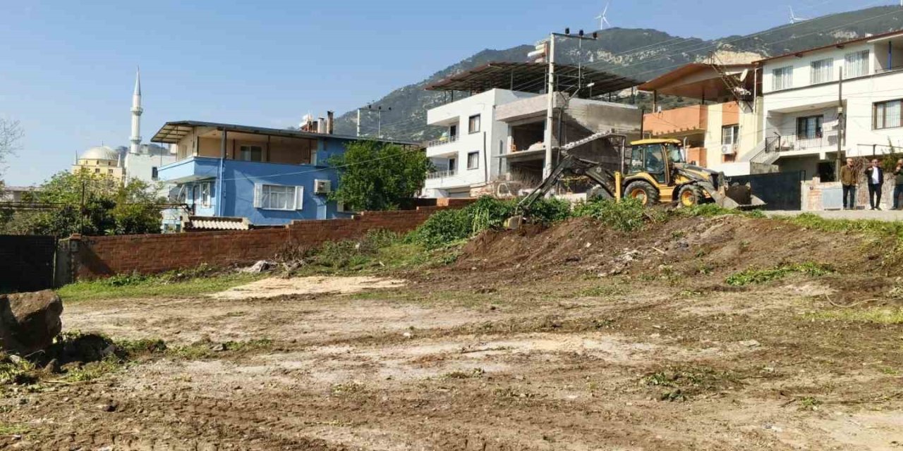 Söke Belediyesi, ilçe genelinde çalışmalarını sürdürüyor