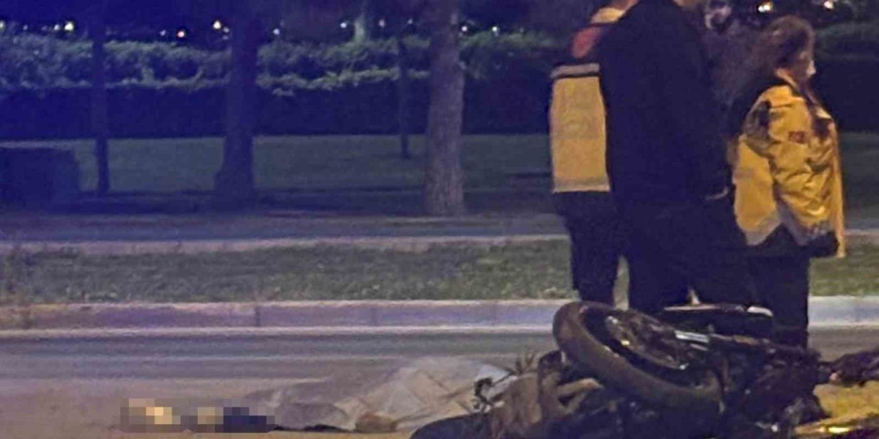 Kazada 18 yaşındaki motosiklet sürücüsü hayatını kaybetti