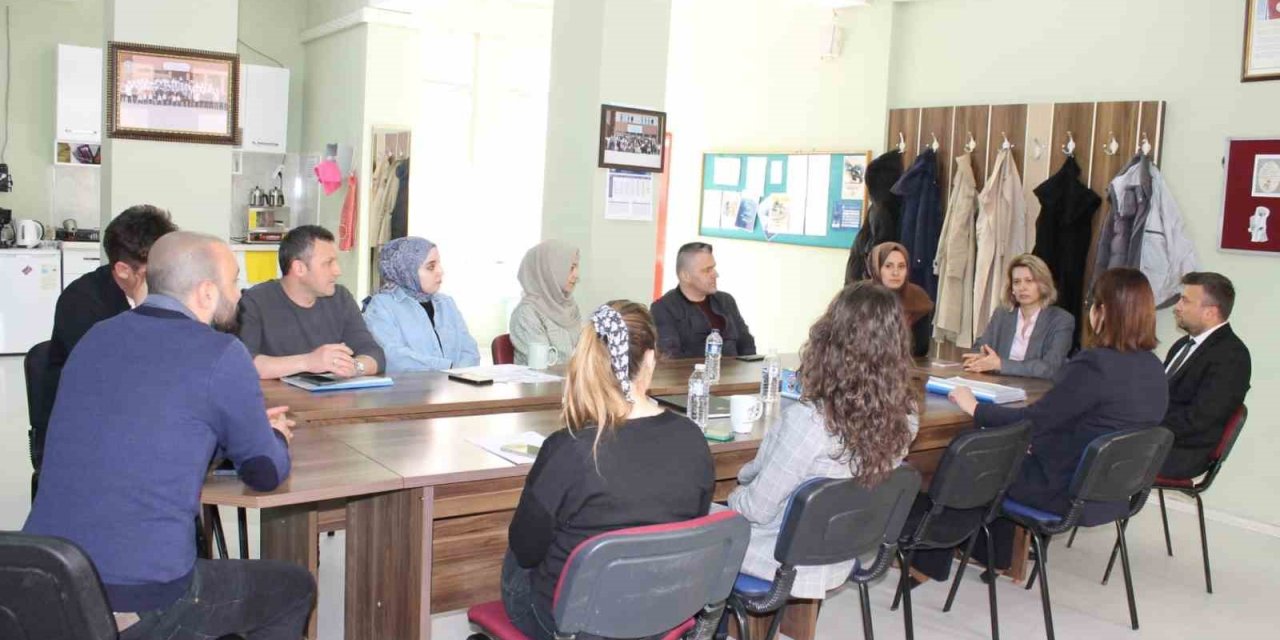 Altıntaş’ta mesleki eğitimin güçlendirilmesi çalışmaları