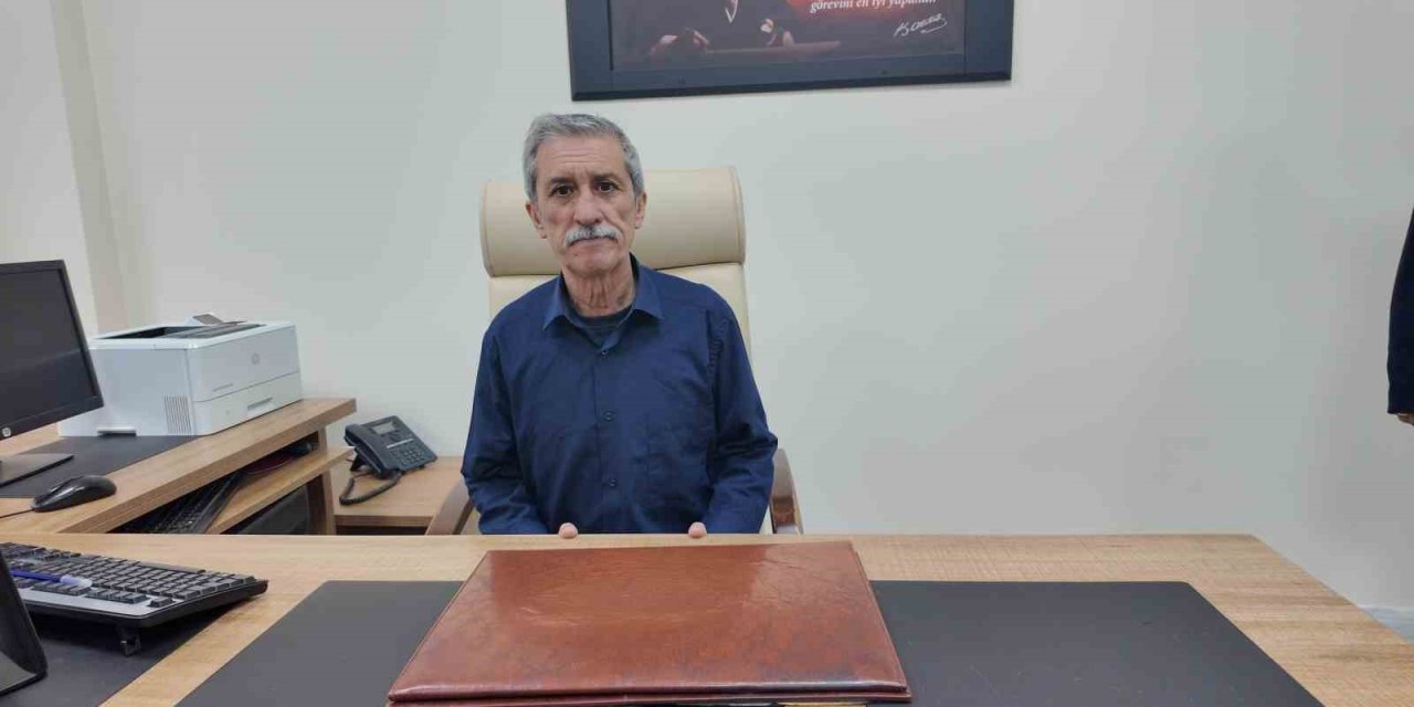 Gediz’de 26 yıldır nüfus müdürlüğü yapan Naci Özdemir emekli oldu