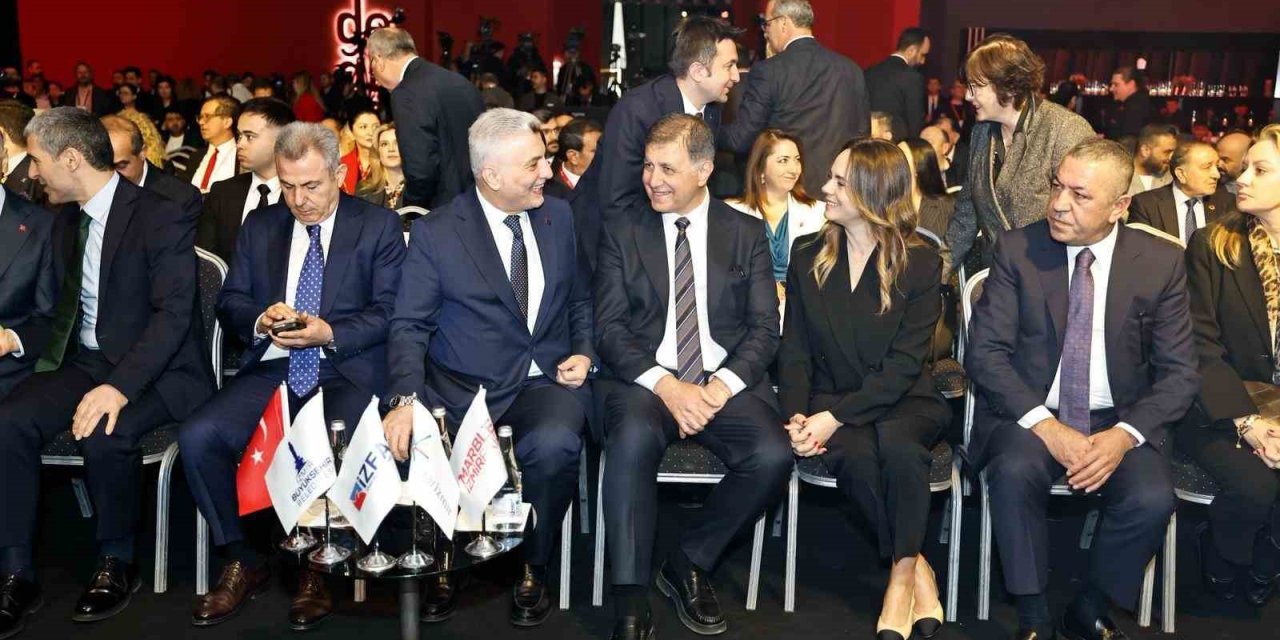 Ticaret Bakanı Ömer Bolat: "İşlenmiş ürün ihracatında yüzde 65’lik hacmi teknoloji ile yüzde 90’lara çıkaracağız"