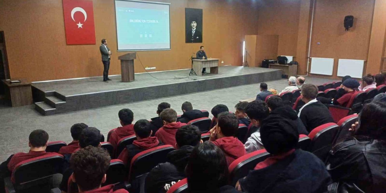 Hisarcık 15 Temmuz Şehitleri Anadolu Lisesi’nde "İklim Değişikliği" Konferansı