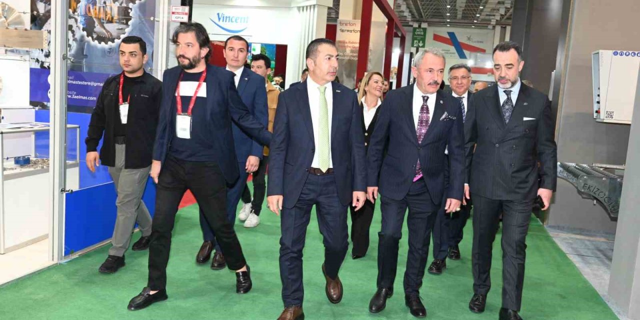 Denizli Ticaret Odası Başkanı Uğur Erdoğan: "Ürünlerimizi satmak için dünyanın dört bir tarafına gidiyoruz"