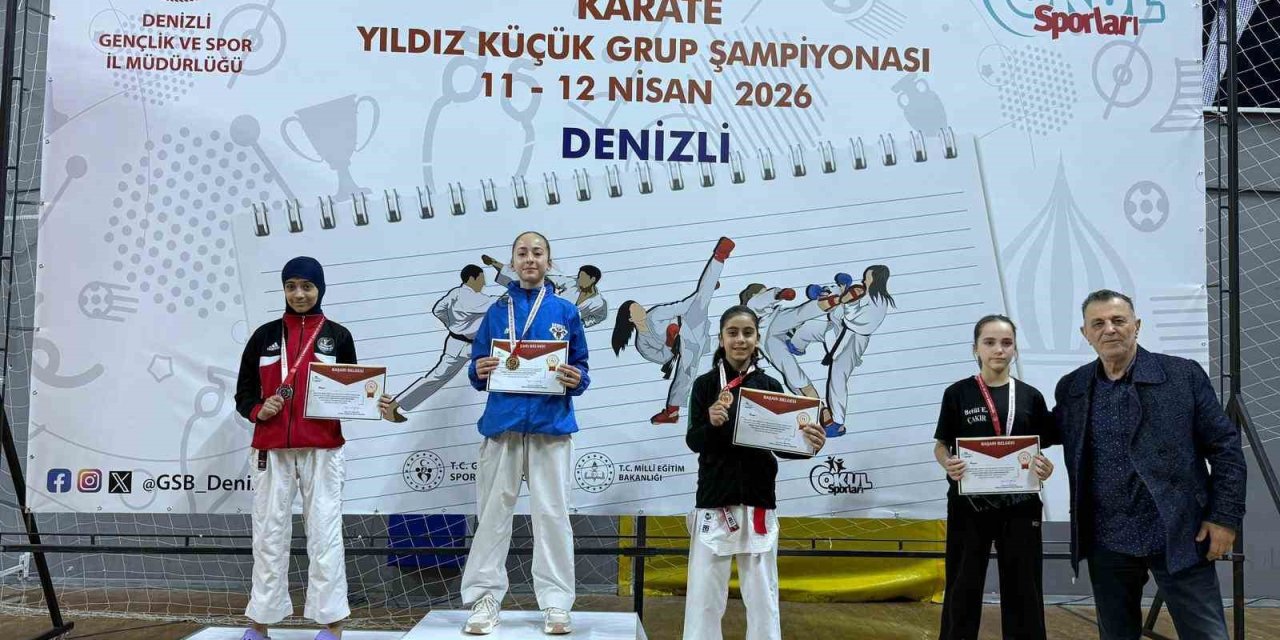 Manisalı karateciler Denizli’de fırtına gibi esti