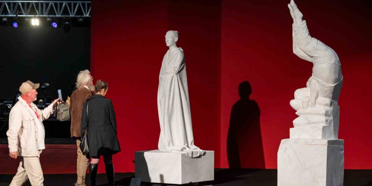 Gençlerden doğal taşa "dekoratif" dokunuş