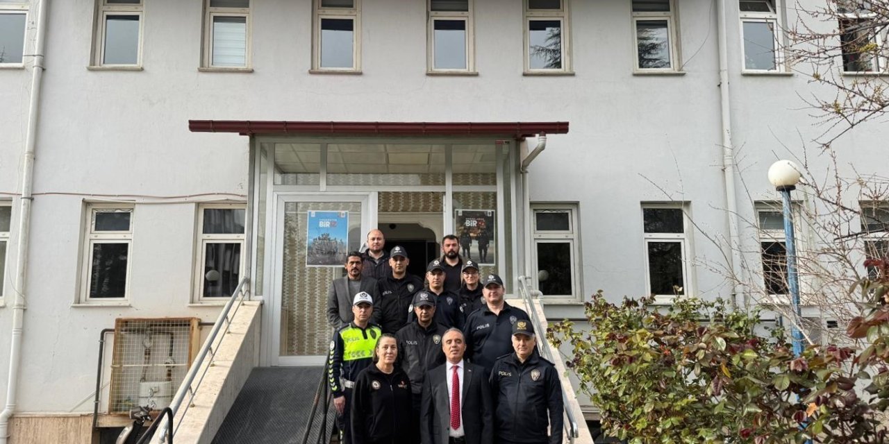 Erol, Dinar ile Sandıklı’nın asayiş ve güvenliğiyle ilgili brifing aldı