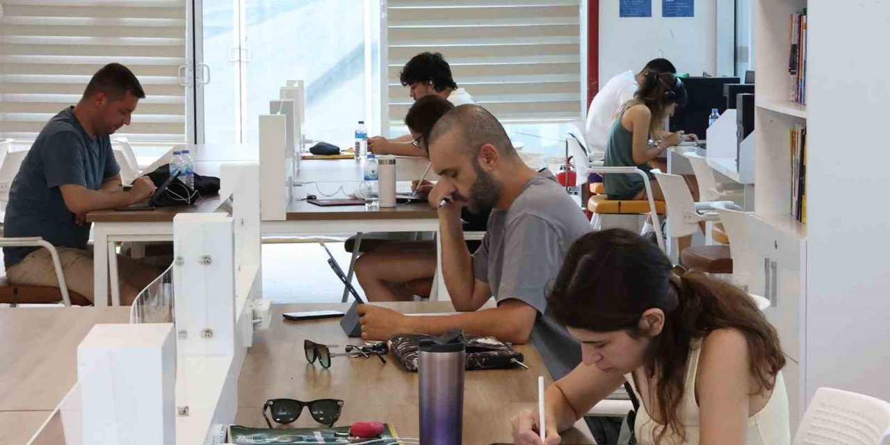 Bilginin merkezi kütüphanelere yoğun ilgi