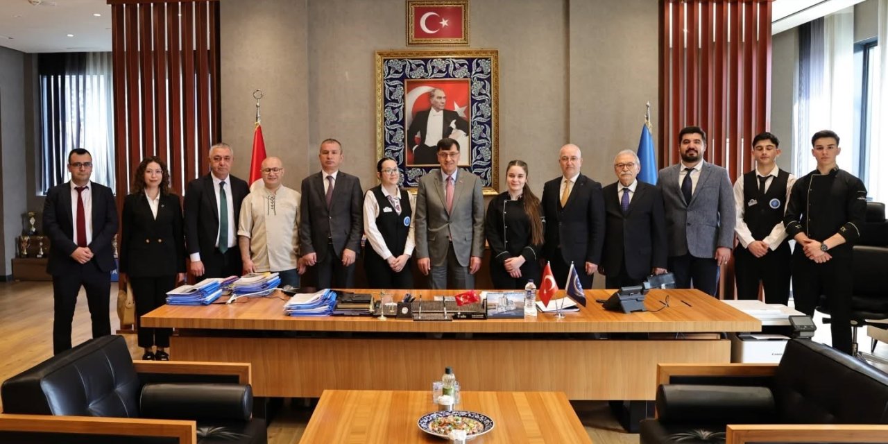 Başkan Kahveci: "Kentin turizm değerleri daha etkin değerlendirilmeli"