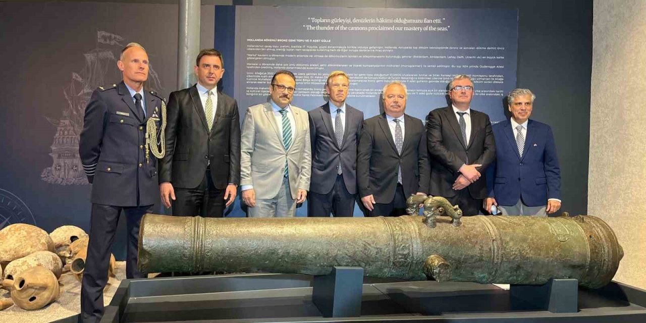 Söküme gelen gemiden 17. yüzyıla ait bronz top çıktı