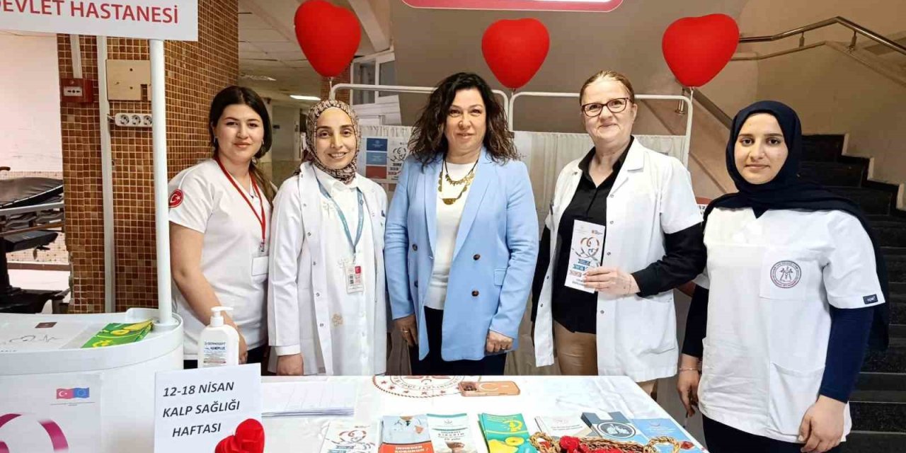 Aydın’da Kalp Sağlığı Haftası’nda farkındalık standı yoğun ilgi gördü