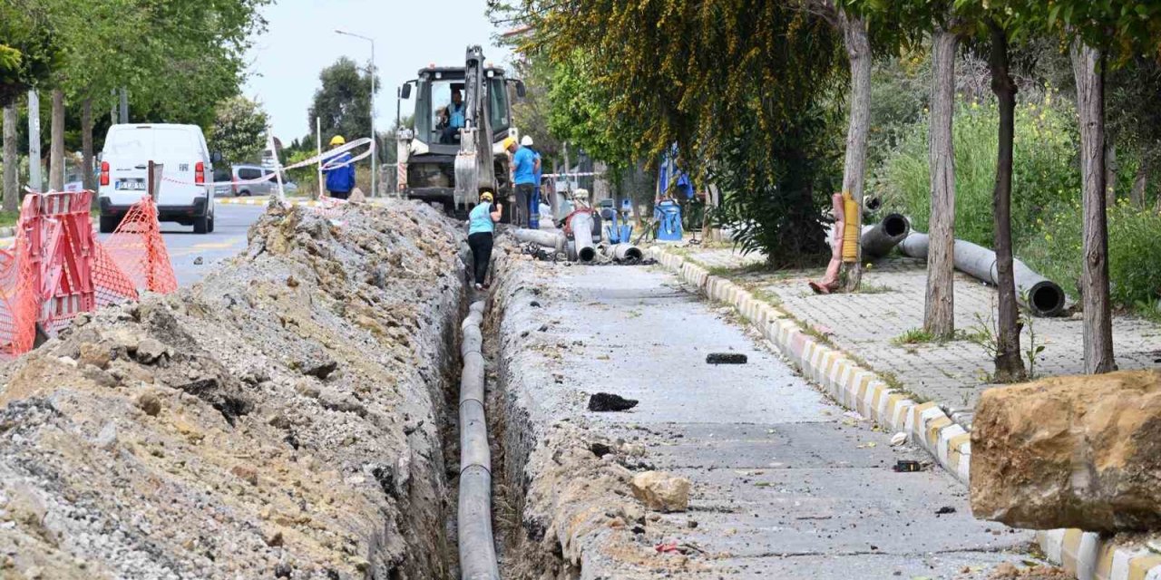 Kuşadası’nda altyapı yatırım çalışmaları sürüyor