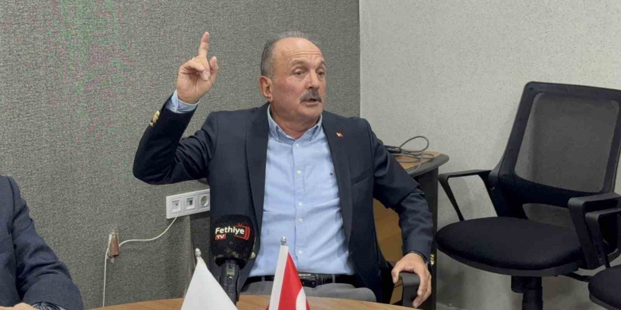 Fethiye’nin eski Belediye Başkanı Saatcı, İYİ Parti’den istifa etti