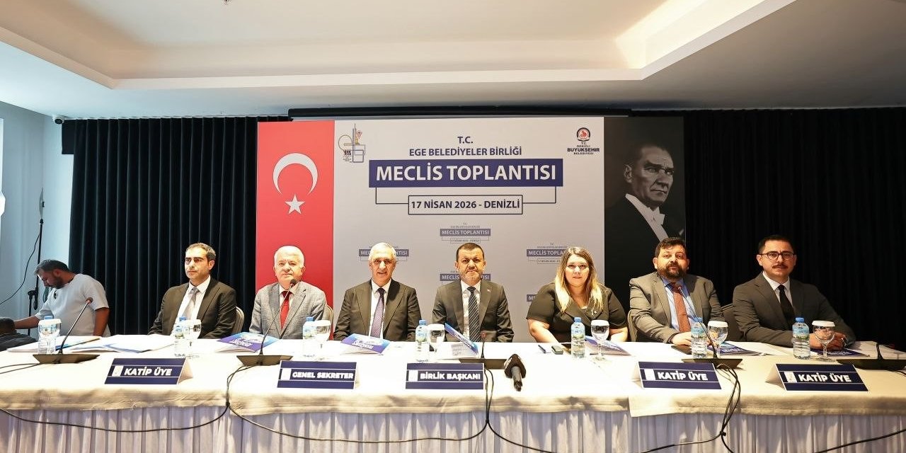 Ege Belediyeler Birliğinde Başkan Çavuşoğlu güven tazeledi