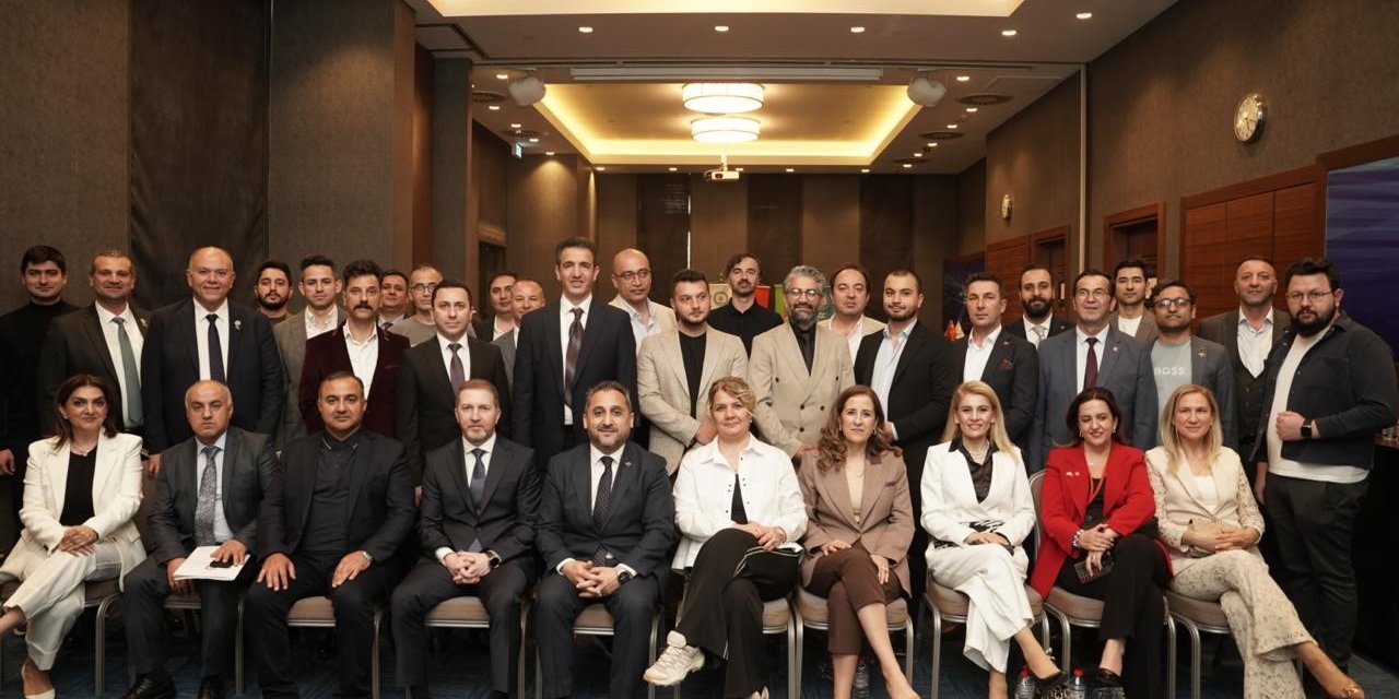 Azerbaycan yatırım fırsatları, İzmir’de masaya yatırıldı