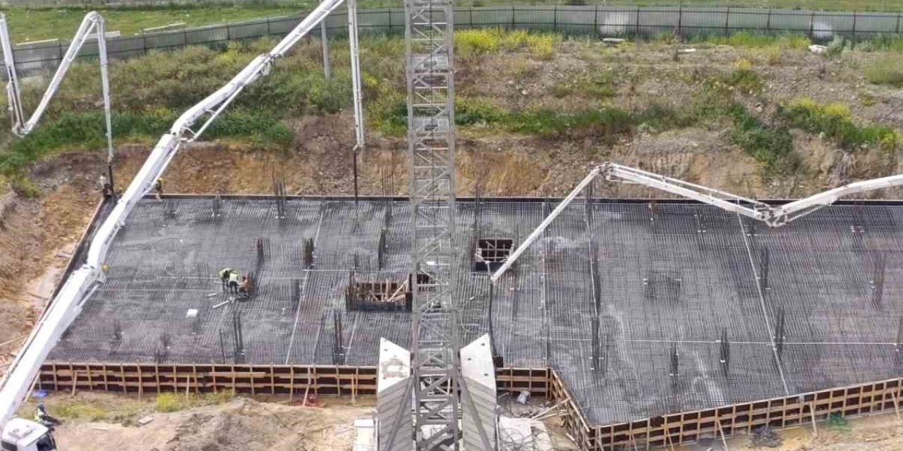 Uzundere’de çalışmalar hızla sürüyor