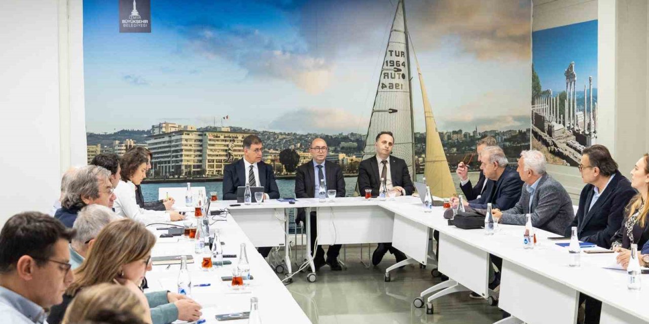 İzmir’in 8 bin 500 yıllık hazinesi masaya yatırıldı