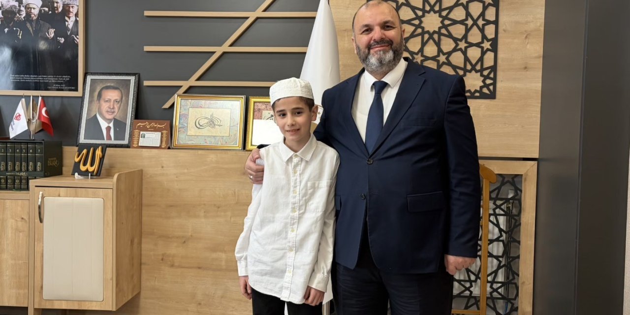 8 Ayda hafızlık eğitimini tamamladı