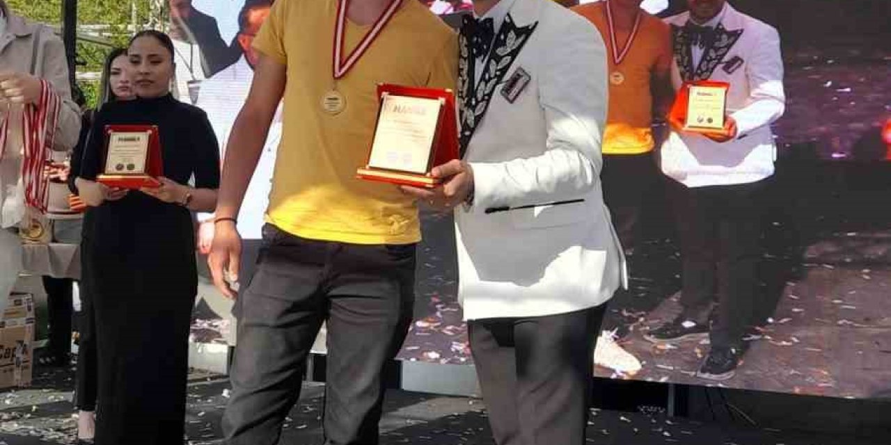 Genç kuaförden büyük başarı