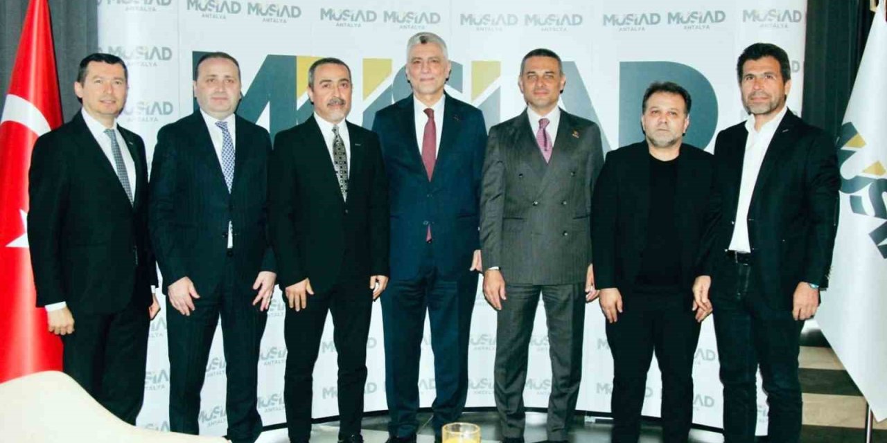 MÜSİAD Muğla heyeti Ticaret Bakanı Bolat’ın da katıldığı istişare toplantısına katıldı