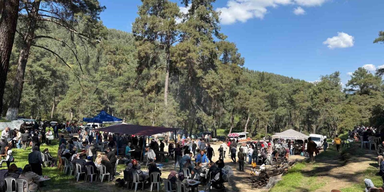 Aydın’daki 41 yıllık gelenek vatandaşları aynı sofrada buluşturdu