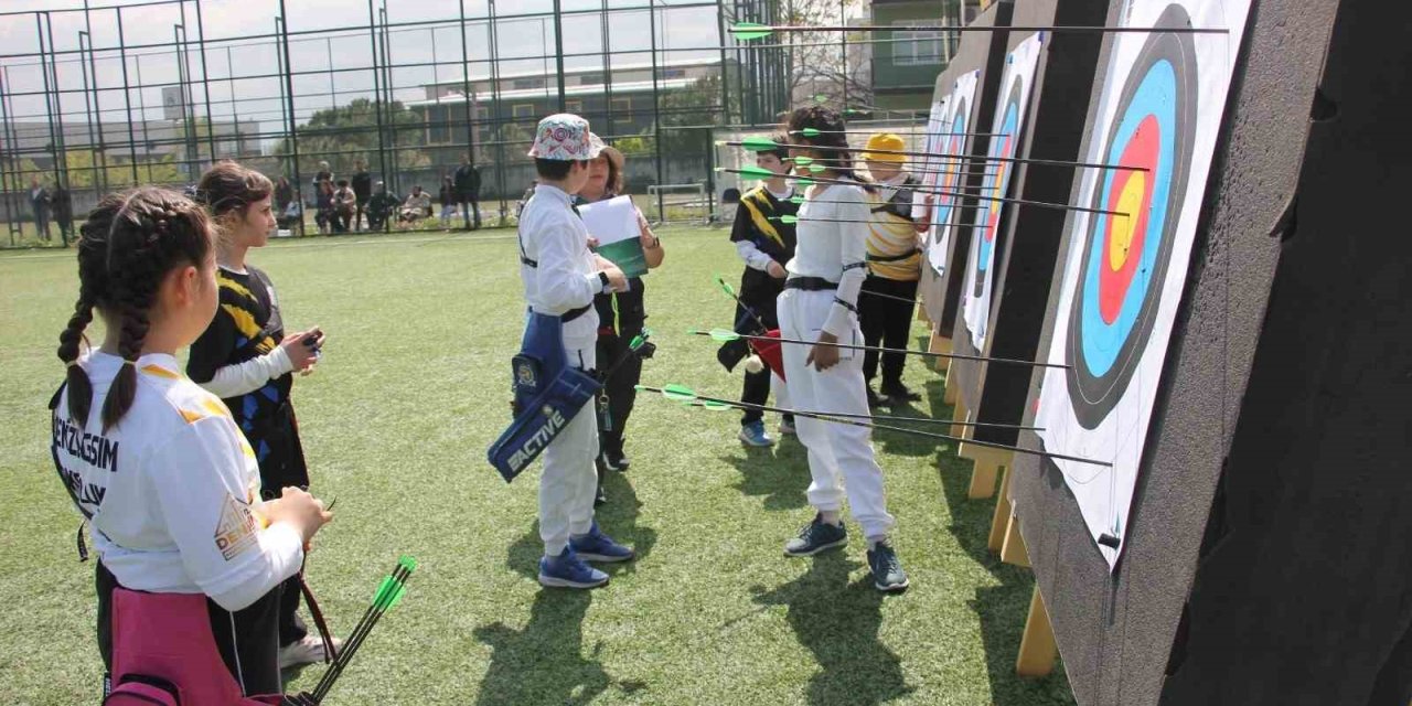 Denizli’de okçular 23 Nisan için yarıştı