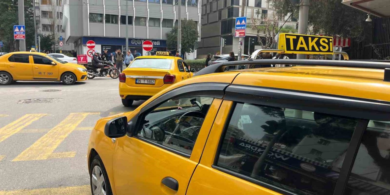 İzmir’in çevre ilçelerine 115 yeni taksi geliyor