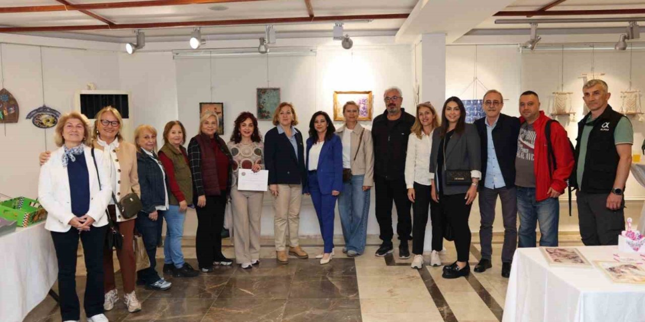 Marmaris’te el emeği eserler görücüye çıktı