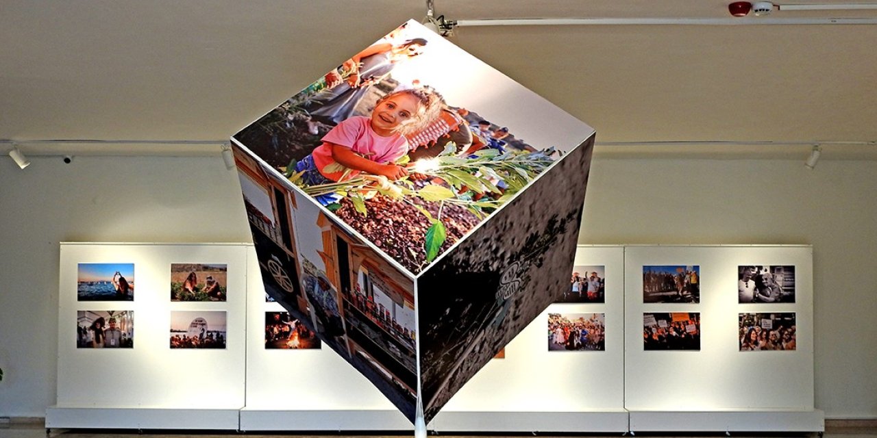 Uluslararası Alaçatı Ot Festivali’nde "Küp" fotoğraf sergisi kapılarını açtı