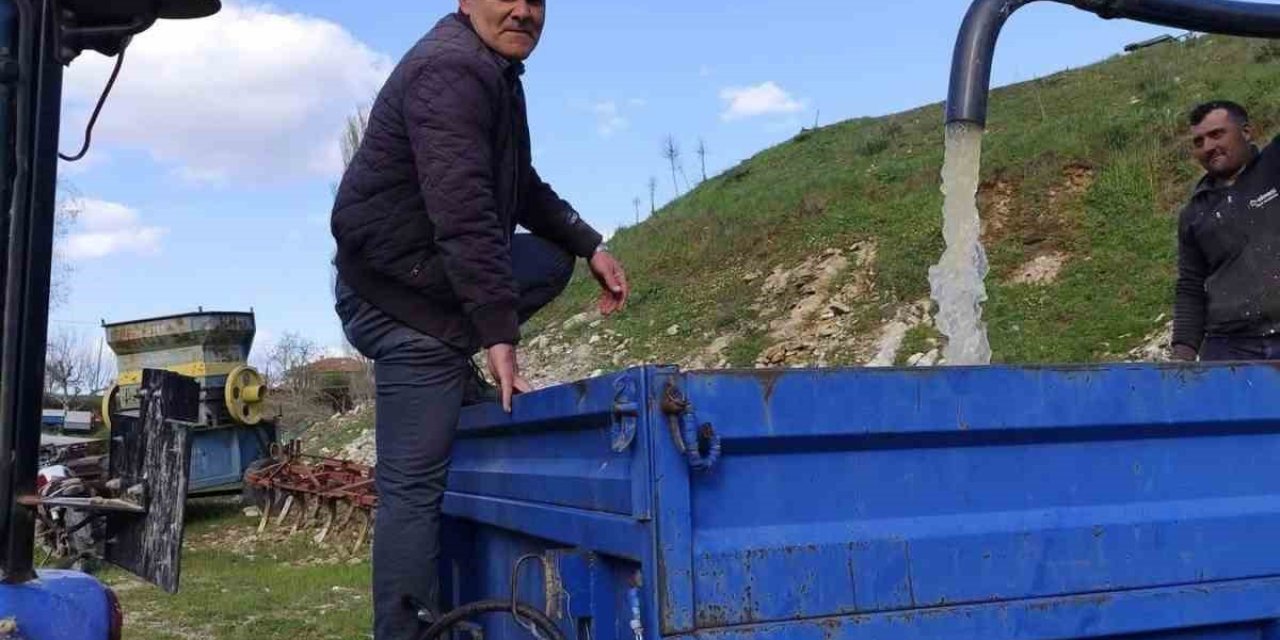 Buldan’da dolan gölet çiftçinin can suyu oldu