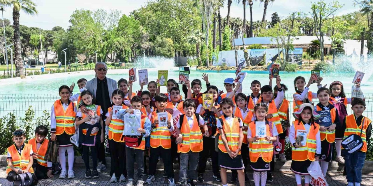 İZKİTAP öğrencilerin buluşma noktası oldu