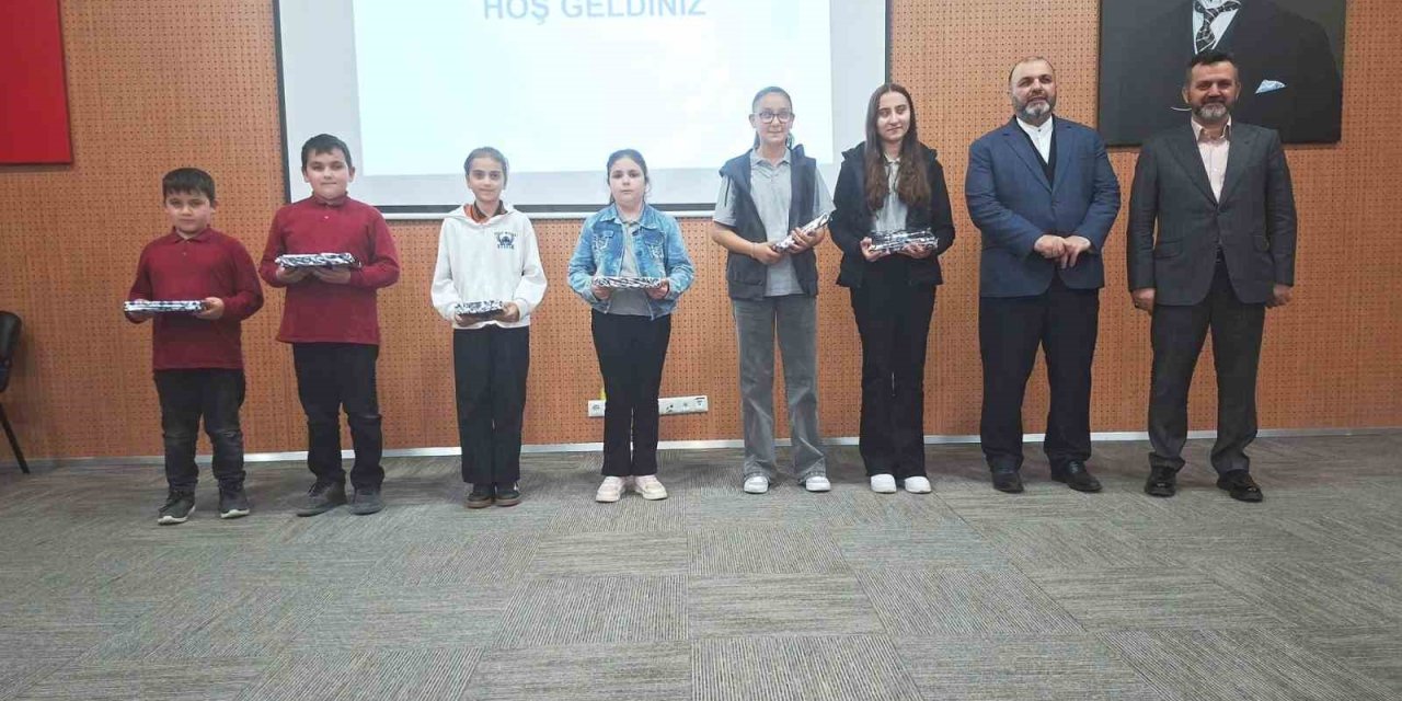 Hisarcık İlçe Müftülüğünce başarılı öğrenciler ödüllendirildi